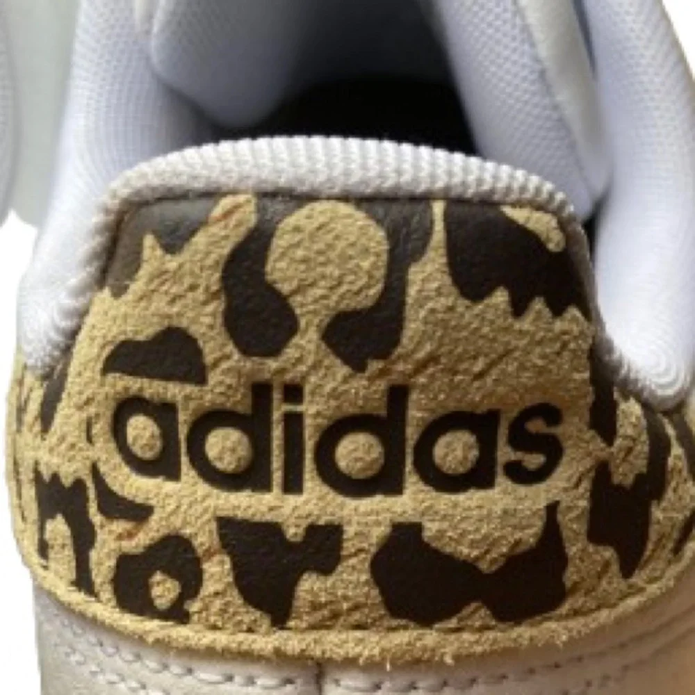 Adidas White Sneakers w/ Cheetah Print Heel & Cloudfoam Comfort Women’s 11